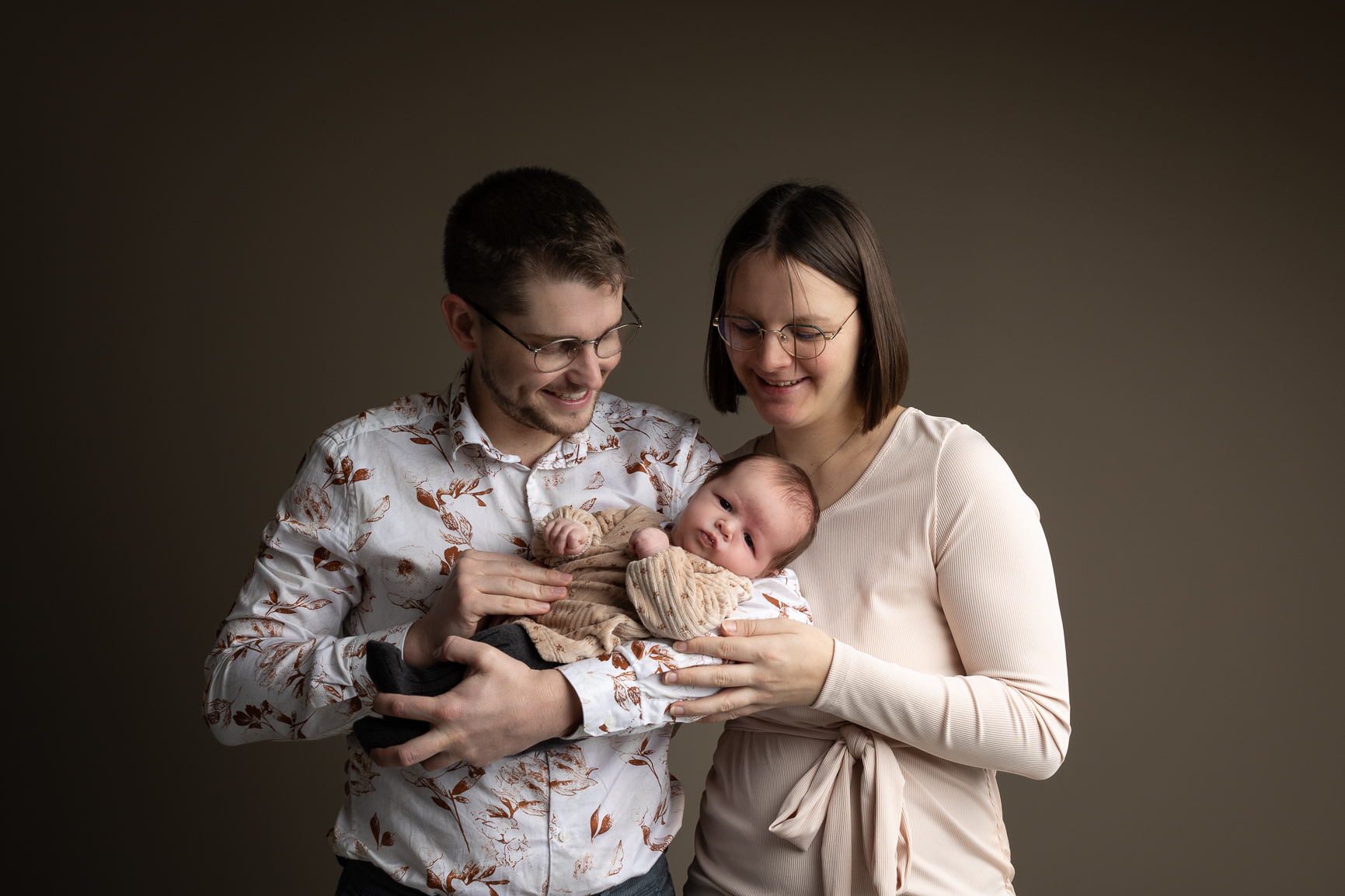 séance nouveau né en famille 3